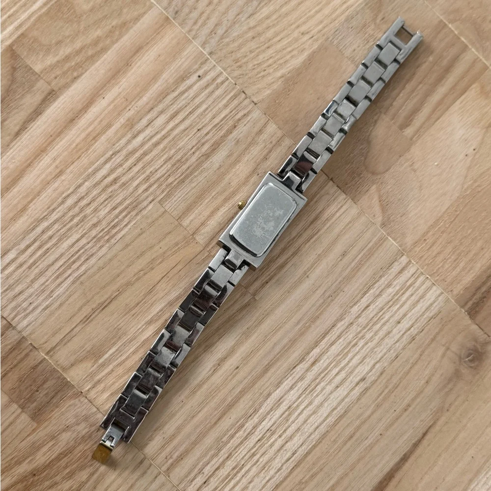 Bulova Luxury Ladies Watch Pearl Dial Two-Tone Stainless Bracelet New Battery